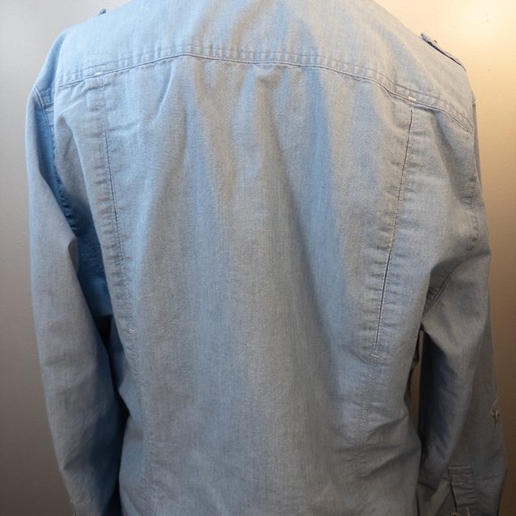 Duluth Trading Womens Size XL Shirt Denim Button Up Long Sleeve Coolmax Collared - Picture 8 of 11